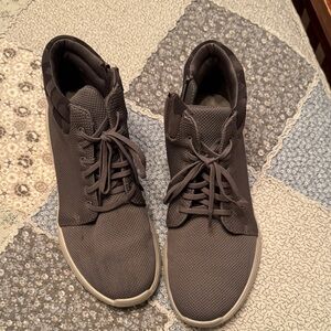 Clarks Men's Dark Gray Sneakers